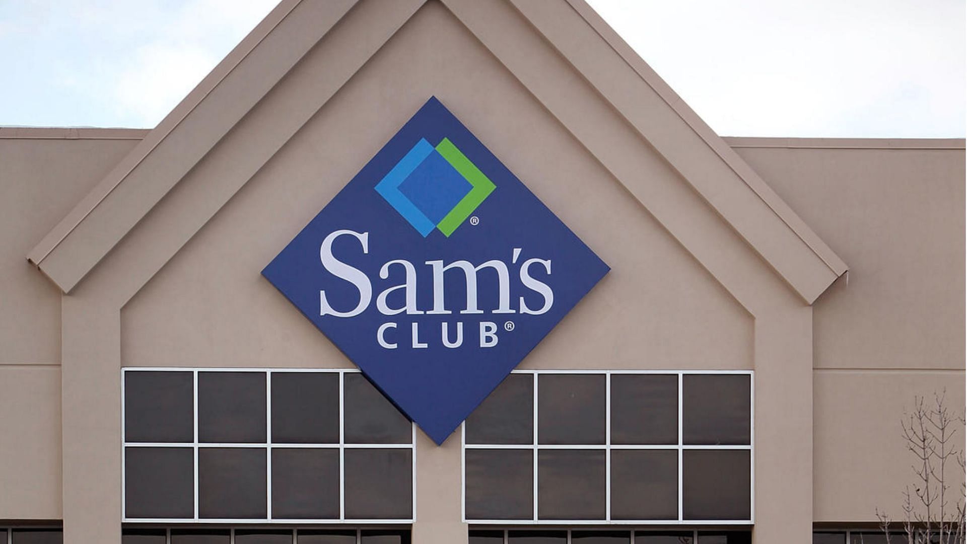 Is Sam's club open on the Fourth of July? Hours, deals and all you need