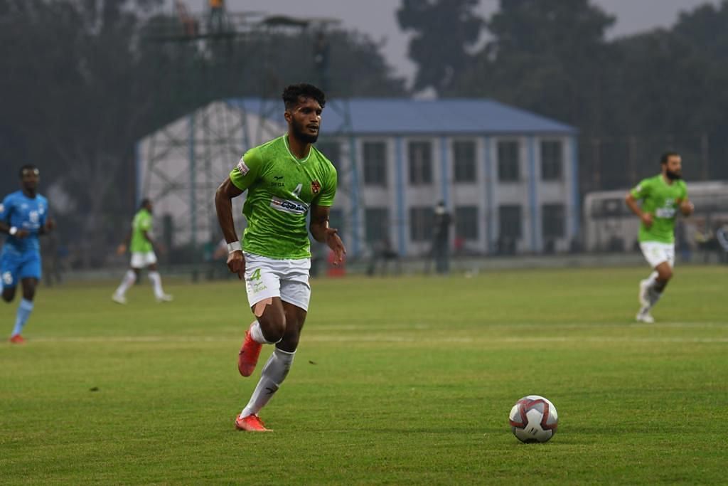Alex Saji in action for Gokulam Kerala FC during I-League 2021-22 (Image Courtesy: Alex Saji Twitter)