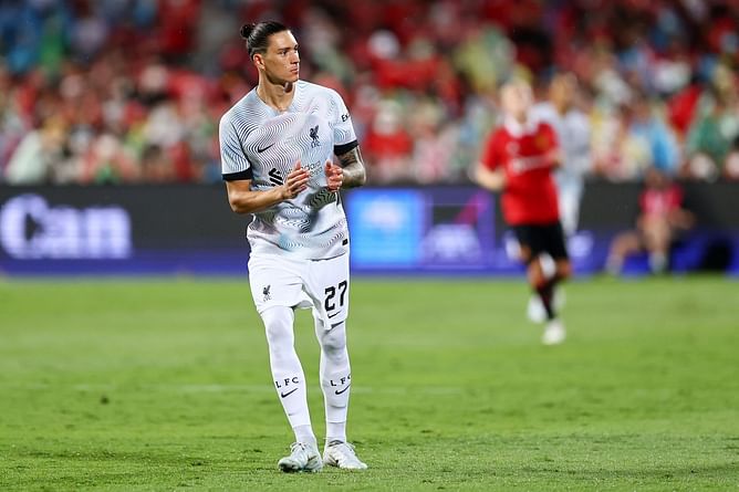“I’m sure he can show the world why we signed him” – Liverpool star extends support to new recruit Darwin Nunez