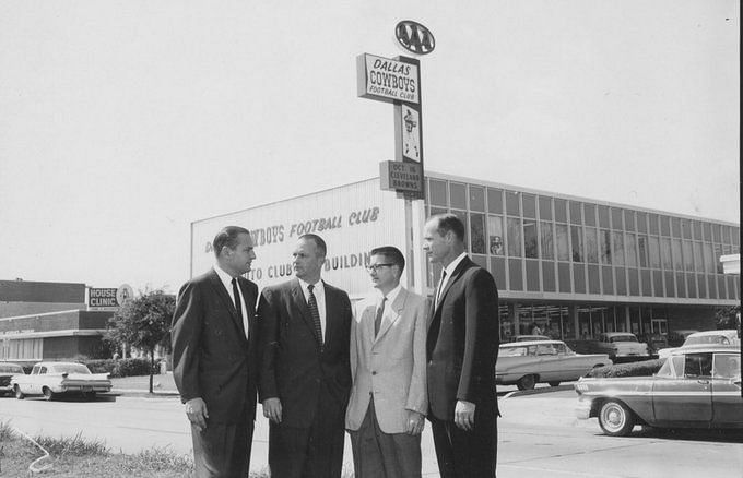 1961: The Dallas Cowboys have arrived