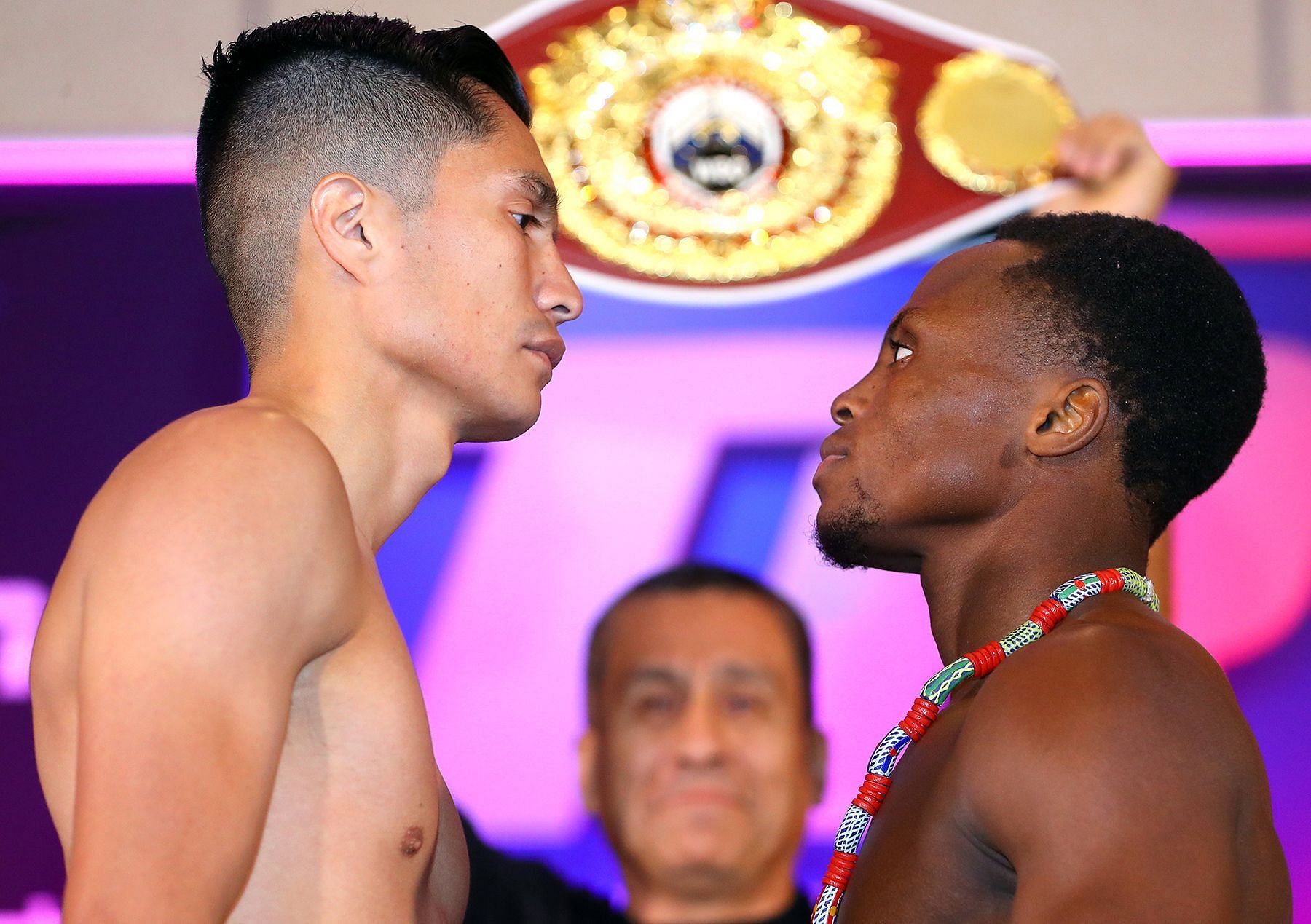 Joet Gonzalez (L) and Isaac Dogboe (R) face-off; Credits: boxingace.com