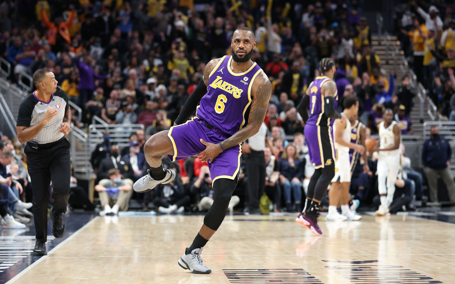 LeBron James of the LA Lakers against the Indiana Pacers