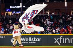 ICYMI: Atlanta Braves mascot Blooper celebrates win over St. Louis Cardinals in style