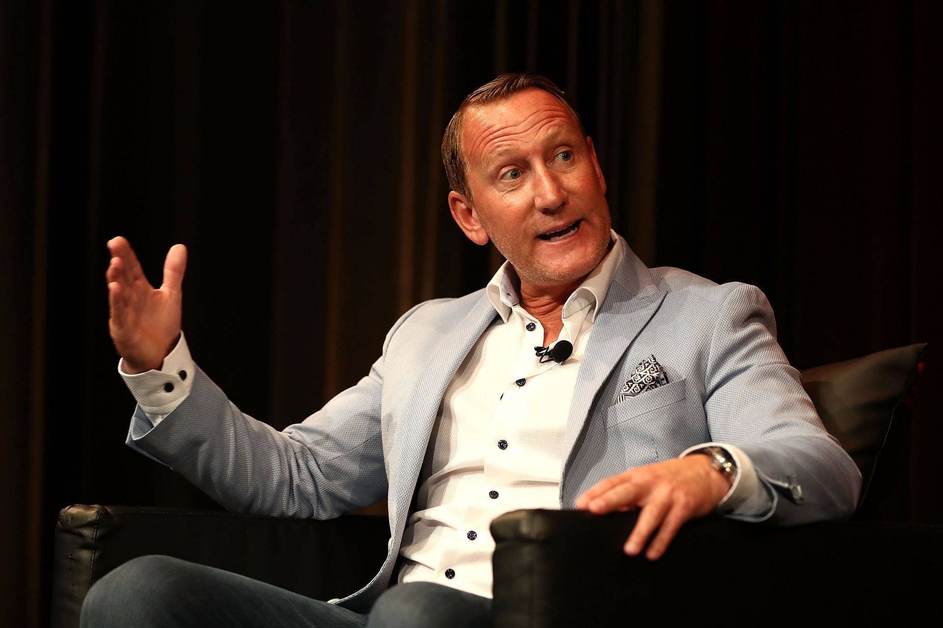 Ray Parlour believes his former team can finish third in the league next season.