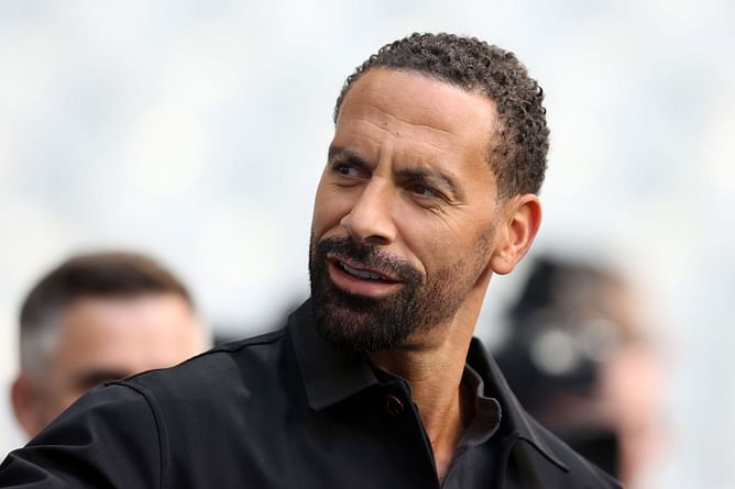 Rio Ferdinand identifies 2 question marks surrounding Lisandro Martinez ahead of Manchester United transfer
