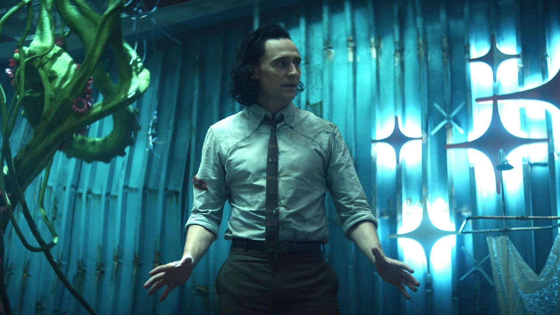 Tom Hiddleston in Loki (Image via IMDb)