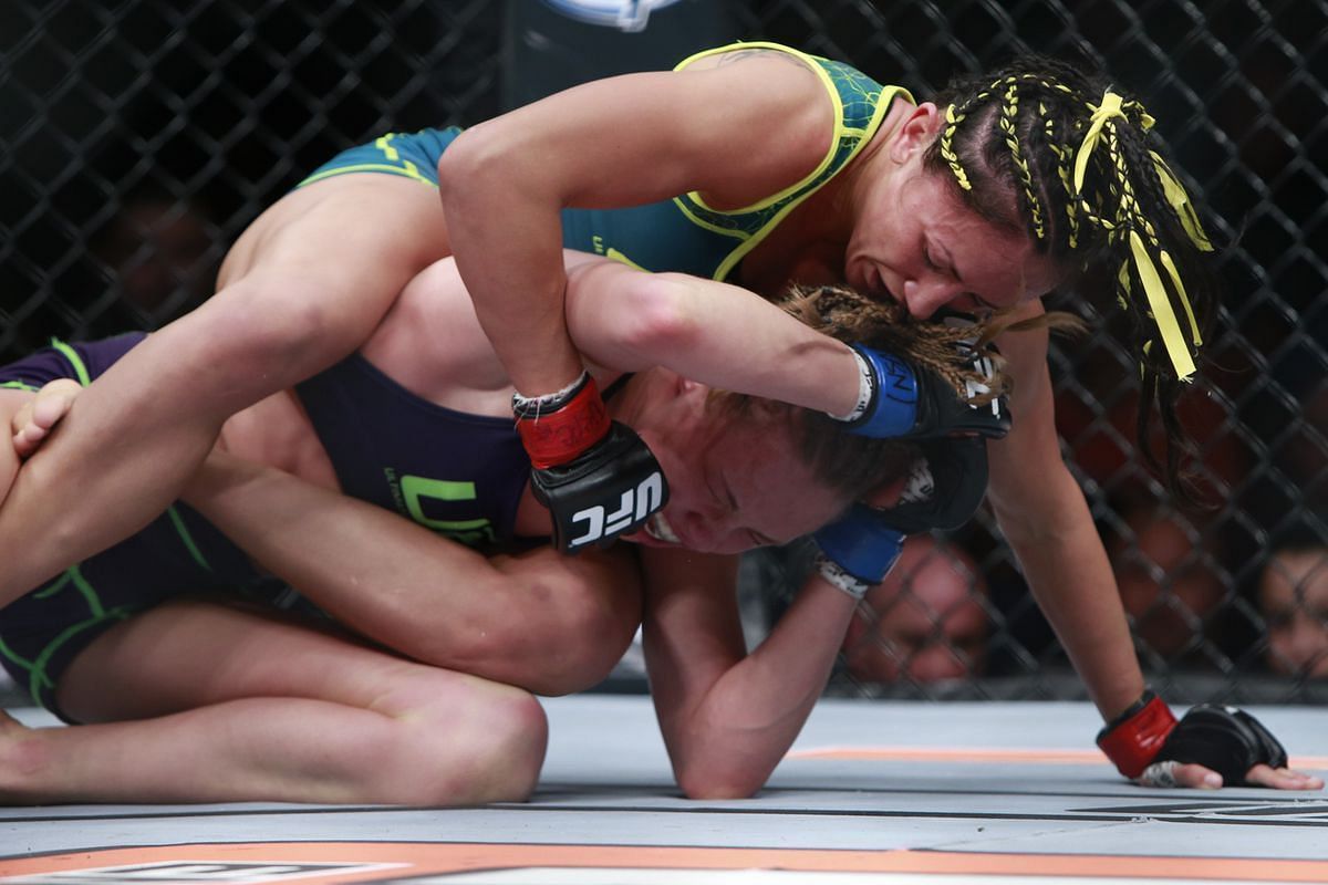 Carla Esparza submitted Rose Namajunas to win the UFC's inaugural strawweight title in 2014