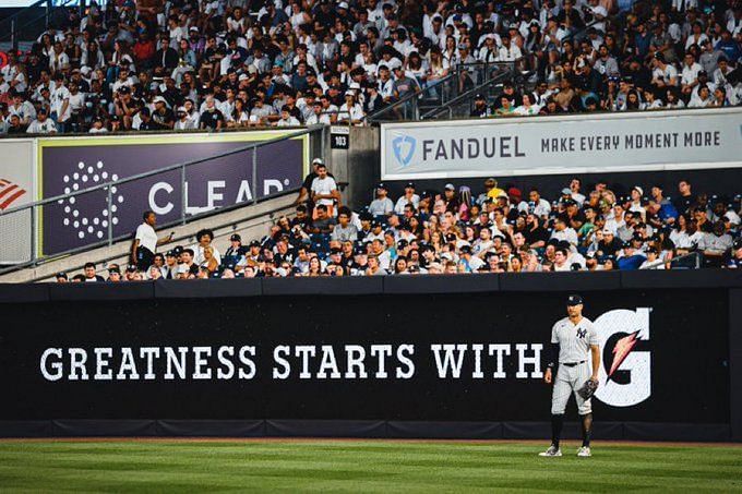 Birthday boy LeMahieu scores in 10th, Yanks beat Reds 7-6