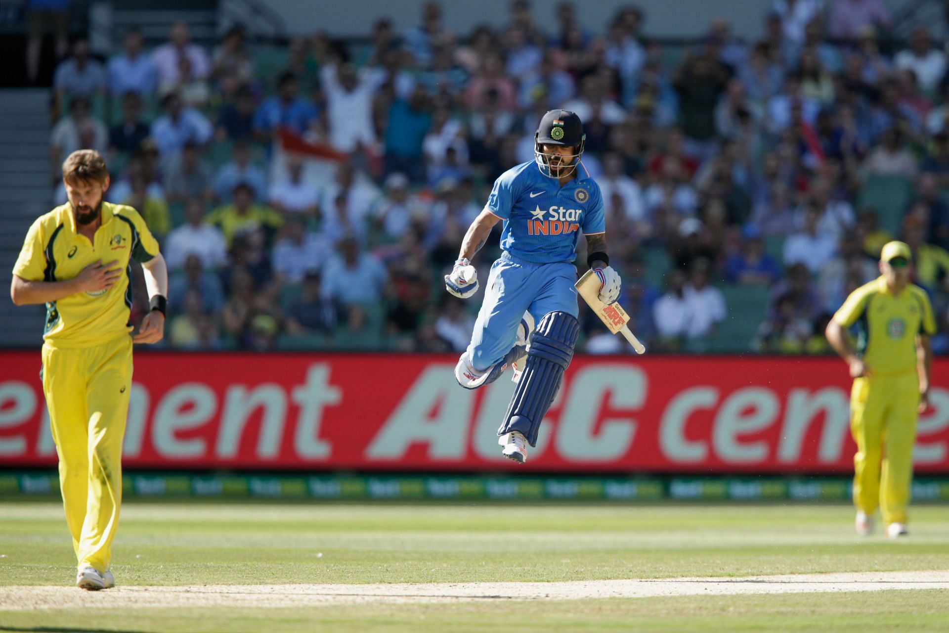 Kohli, along with Dhawan, took India close but couln&#039;t finish the game