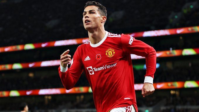 Barcelona join Chelsea in race to sign Cristiano Ronaldo as wantaway  Manchester United star's agent Jorge Mendes has 'meeting' with Joan Laporta