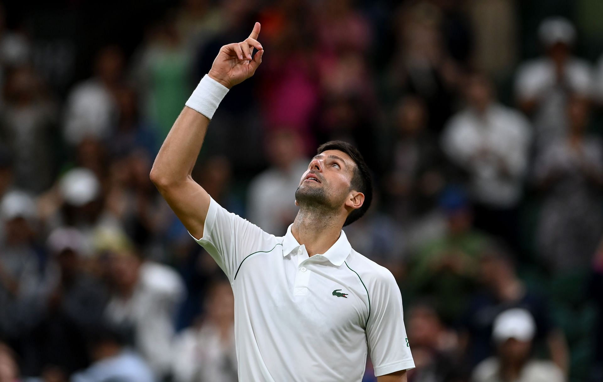 Novak Djokovic reaches the Wimbledon semifinals