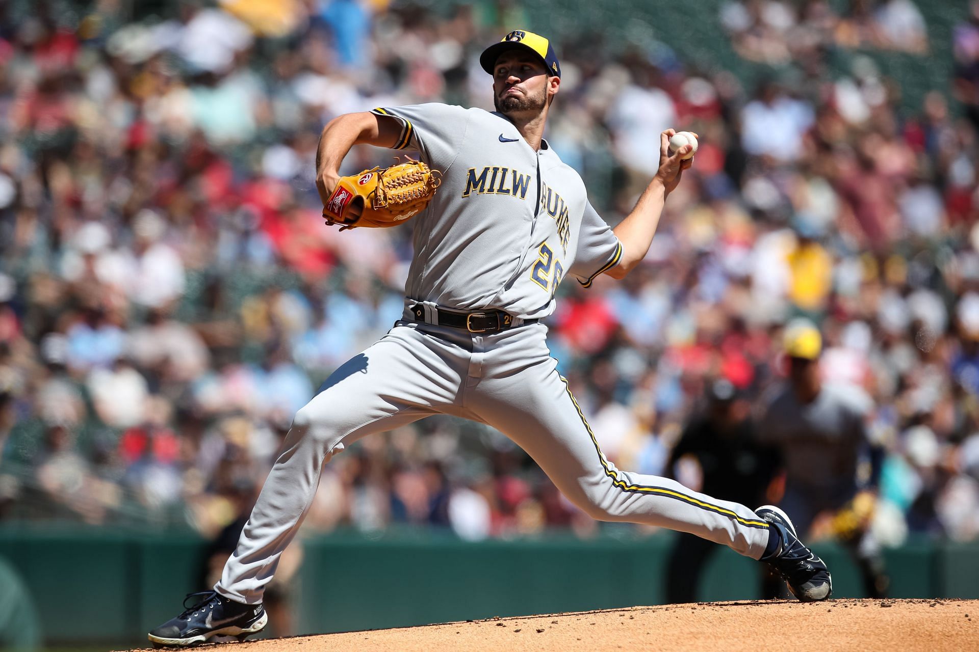 Watch: Minnesota Twins infielder delivers in the clutch against Milwaukee  Brewers All-Star closer