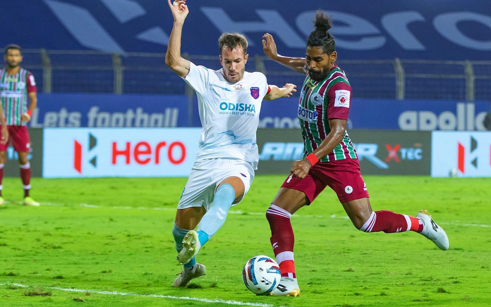 Victor Mongil in action during ISL 2021-22 (Source: Instagram)