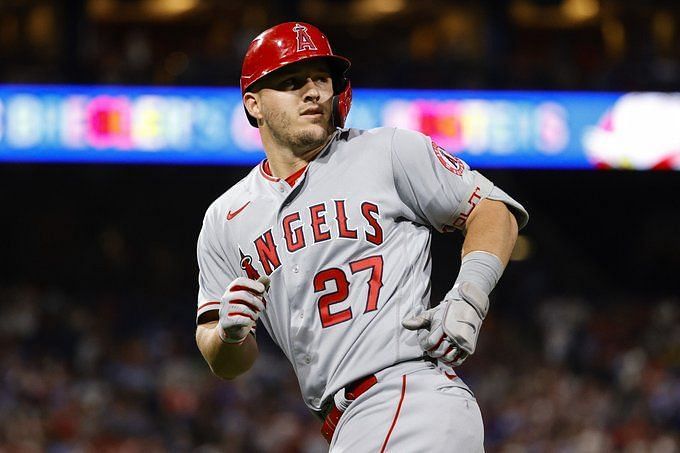 Los Angeles Angels: Mike Trout stays grounded with small-town