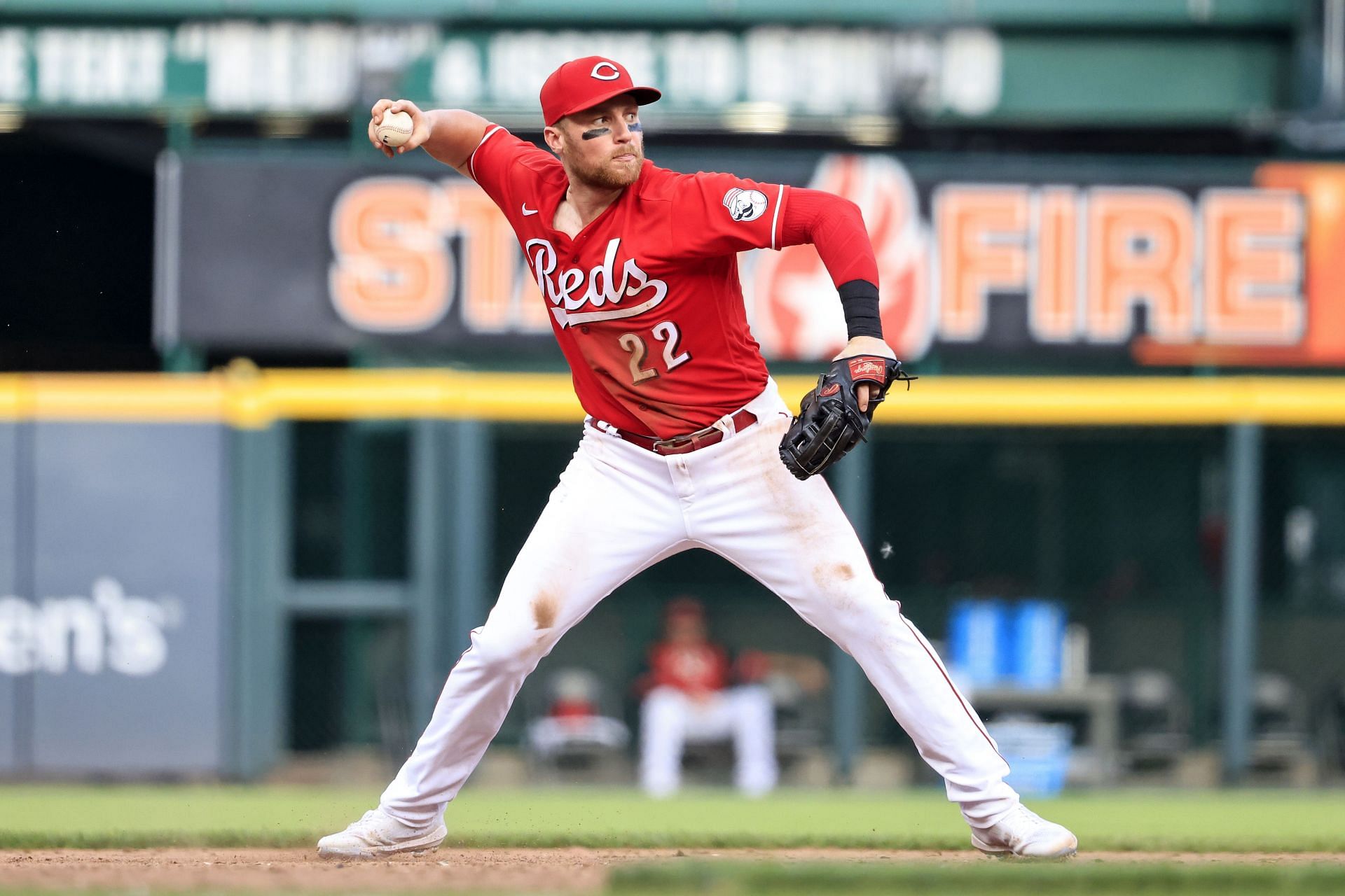 Brandon Drury of the Cincinnati Reds in action against the Atlanta Braves