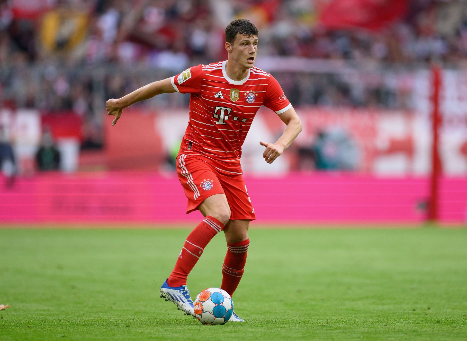 Pavard in action for Bayern Munich during a Bundesliga game last season