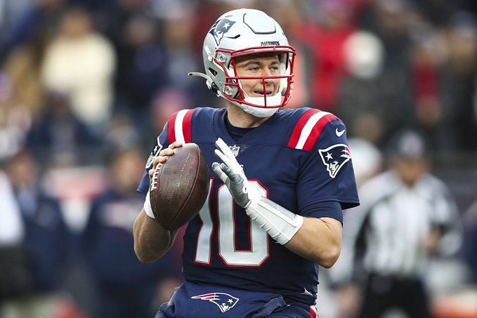 Patriots QB Mac Jones 'made significant strides' this offseason with  disciplined diet