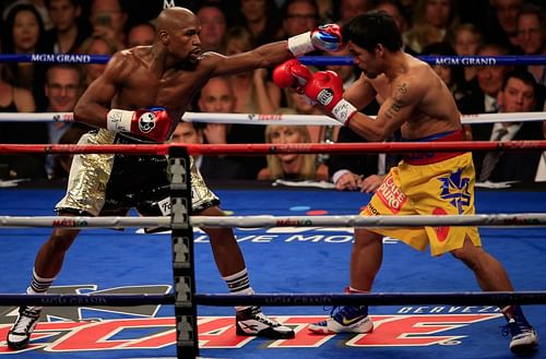 Floyd Mayweather Jr. (L) v Manny Pacquiao (R)