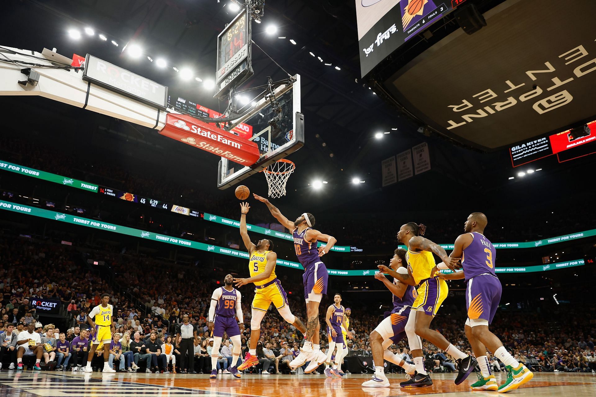 Los Angeles Lakers v Phoenix Suns