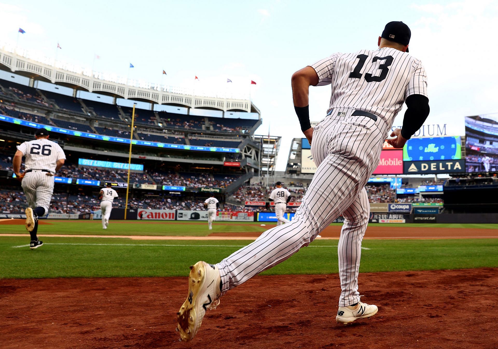 Cincinnati Reds v New York Yankees