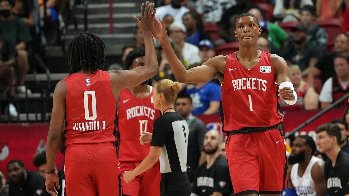 Houston Rockets rookies TyTy Washington and Jabari Smith Jr. (1) at Summer League