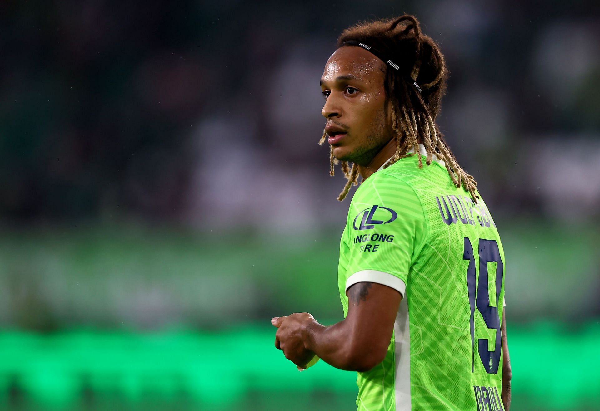 VfL Wolfsburg &#039;s Kevin Mbabu to join Fulham in coming days