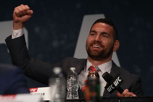 Chris Weidman (Image via Getty Photos)