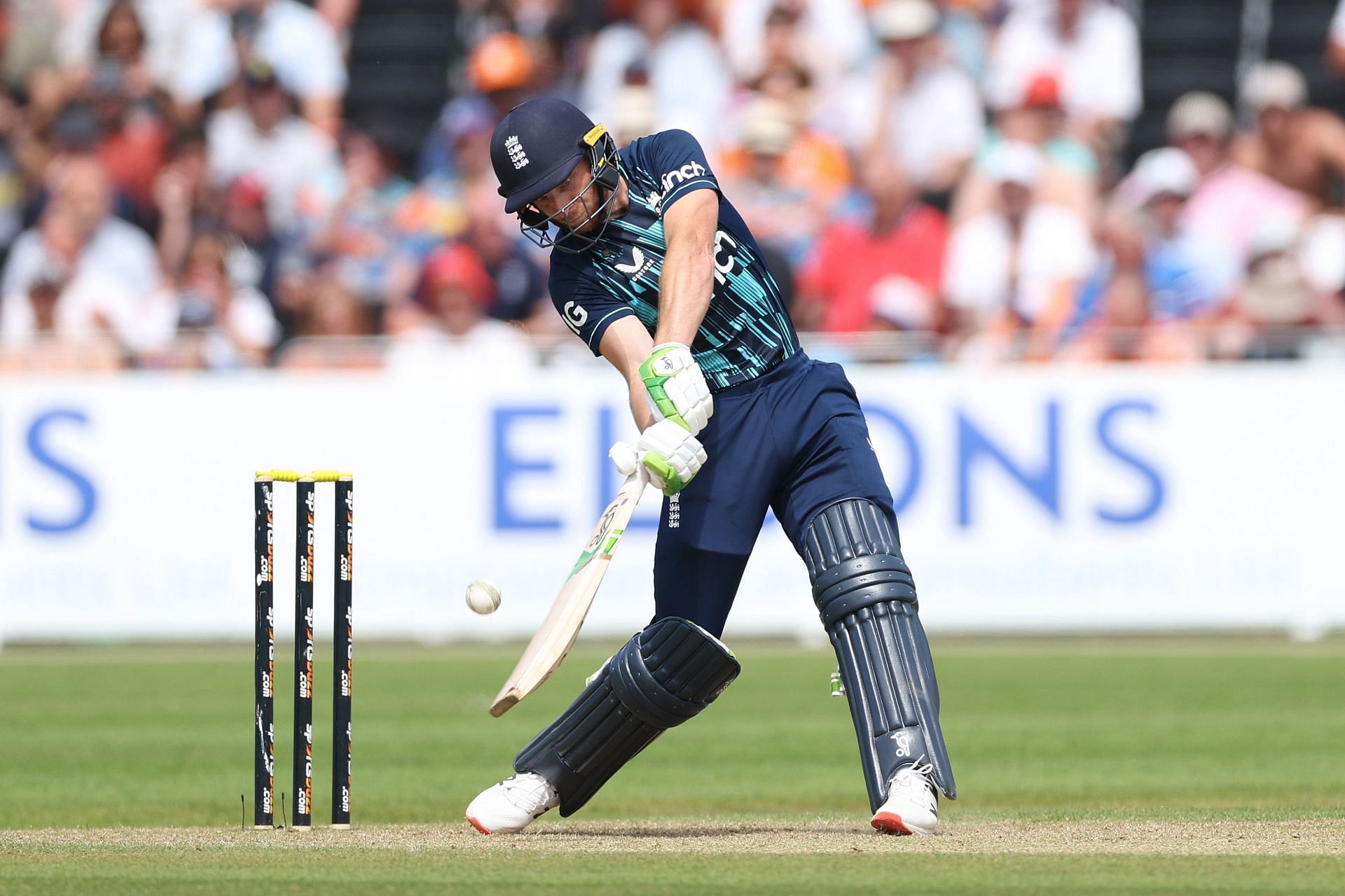 Netherlands v England - 1st One Day International