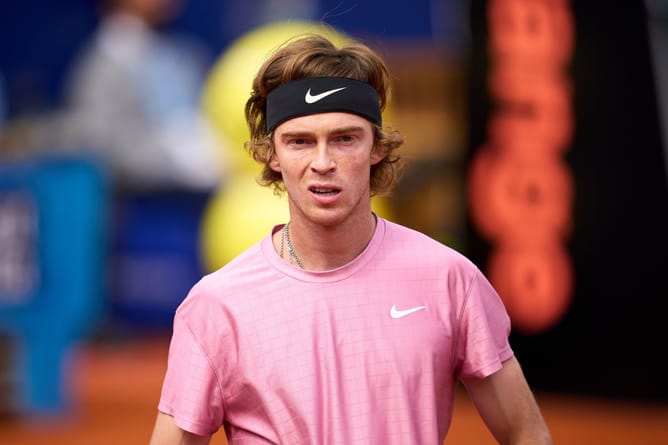 "We offered solutions that could be helpful diplomatically: playing mixed doubles with Ukrainians or not coming for medals; we wanted to show there is no war in tennis" - Andrey Rublev on Wimbledon ban