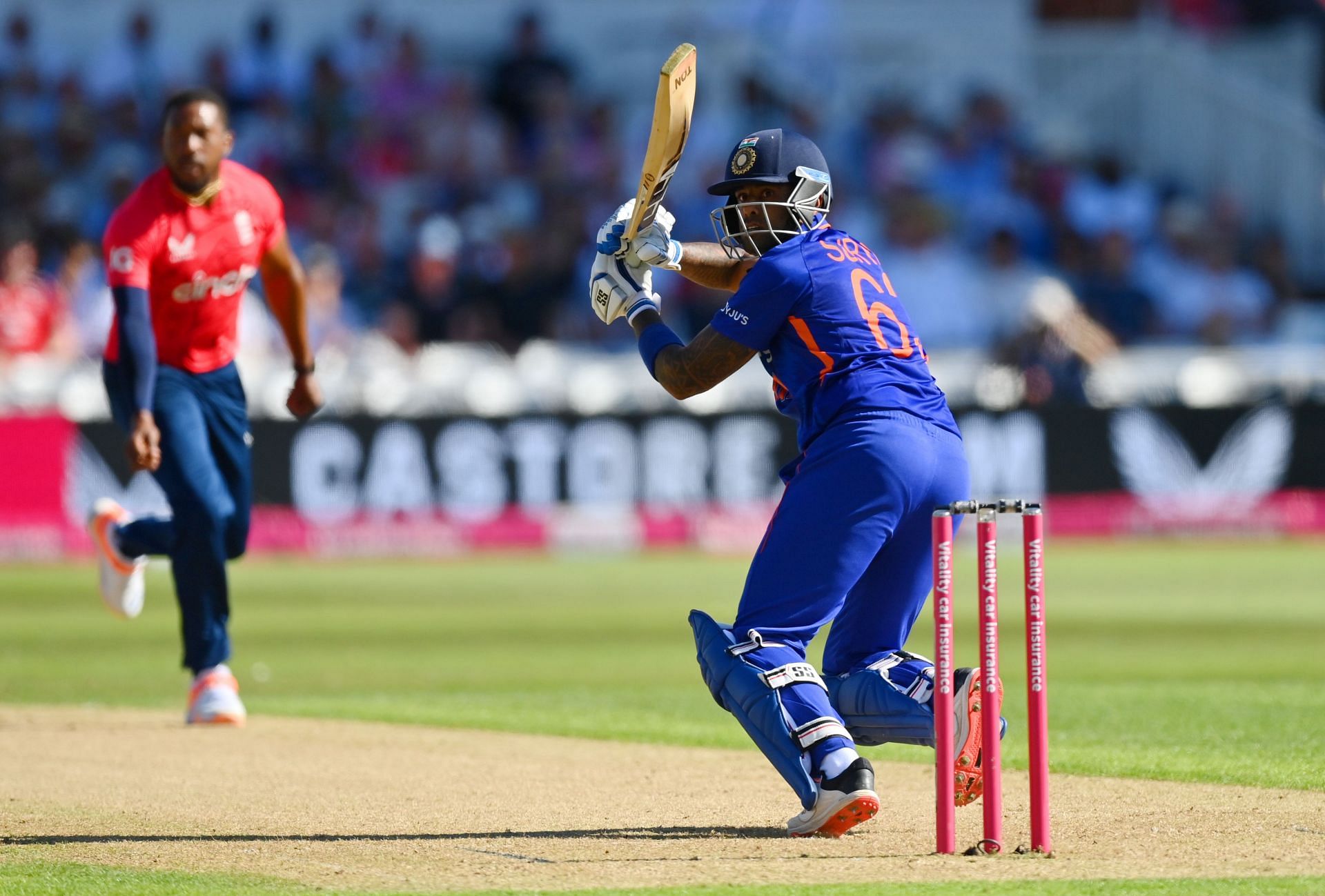 सूर्यकुमार यादव ने इंग्&zwj;लैंड के खिलाफ तीसरे टी20 में आकर्षक शतक जमाया