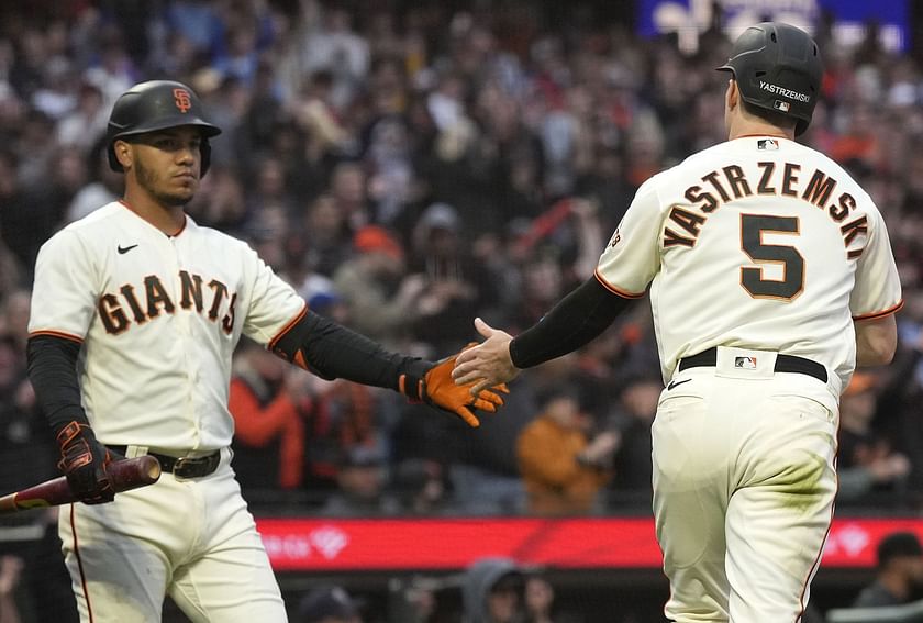 Giants fall to Cubs 4-2 for 5th straight loss
