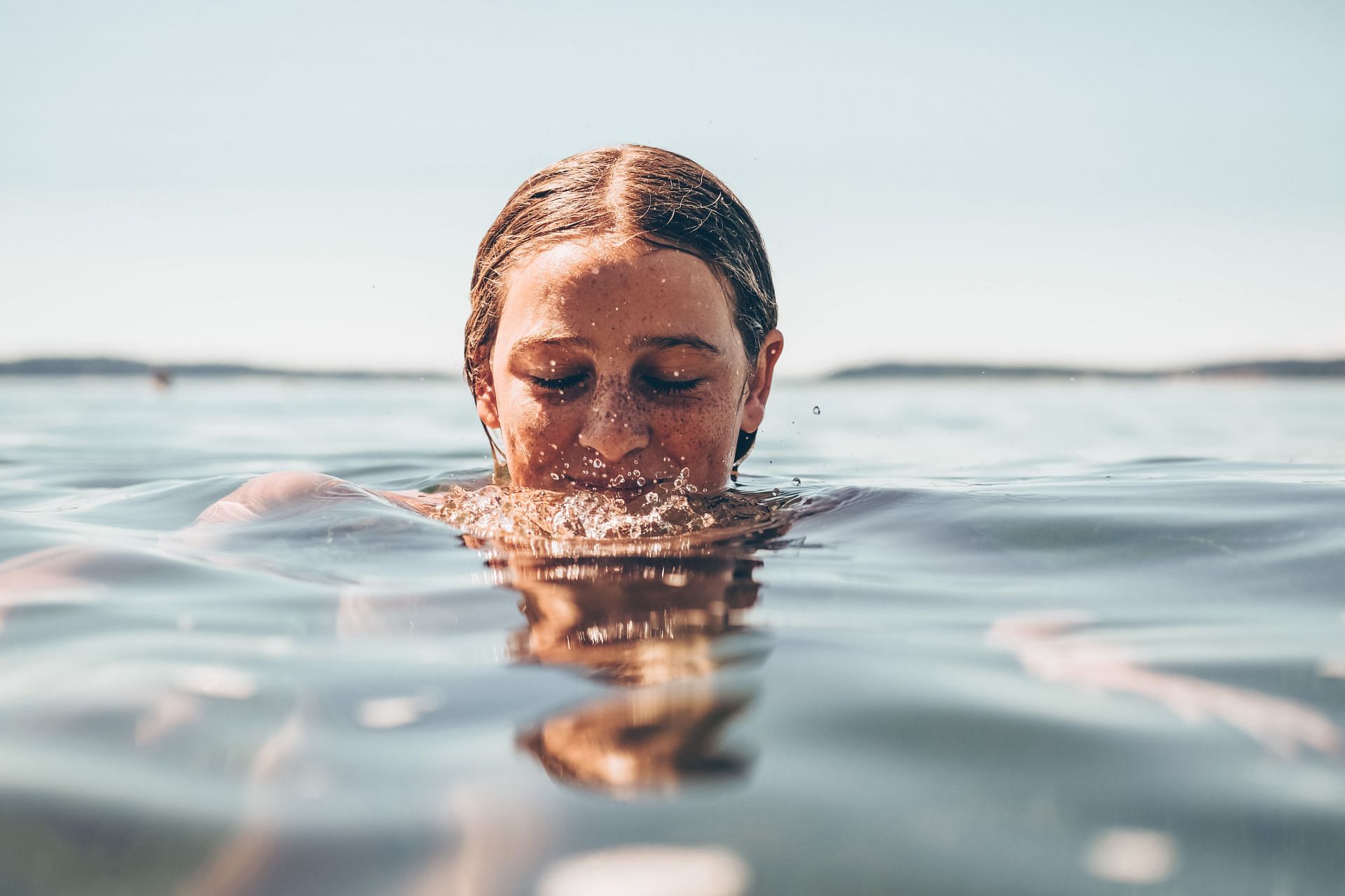 Can deep water running help with injury recovery? (Image via unsplash/Eric Dungan)