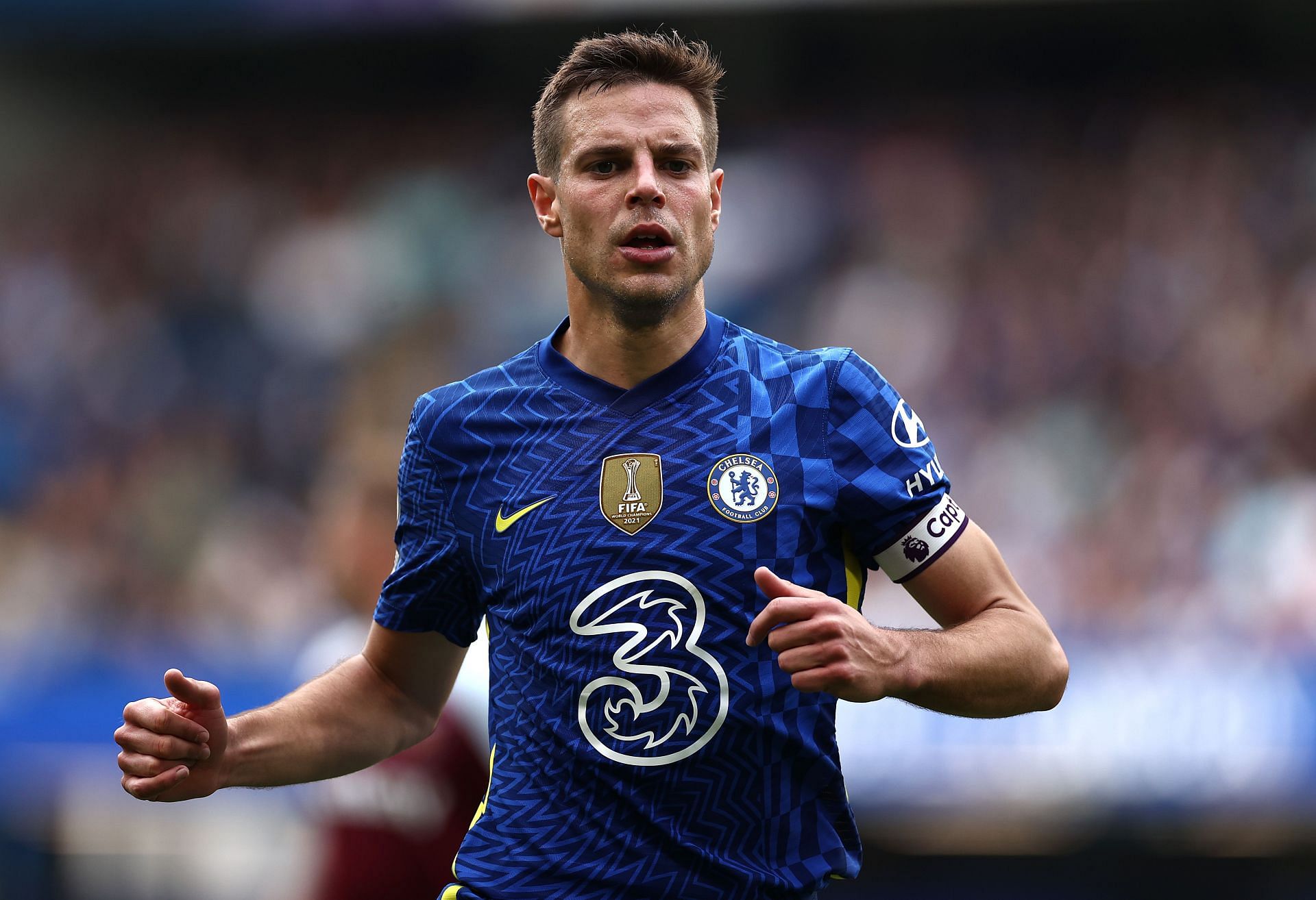 Azpilicueta is en route to joining Barcelona