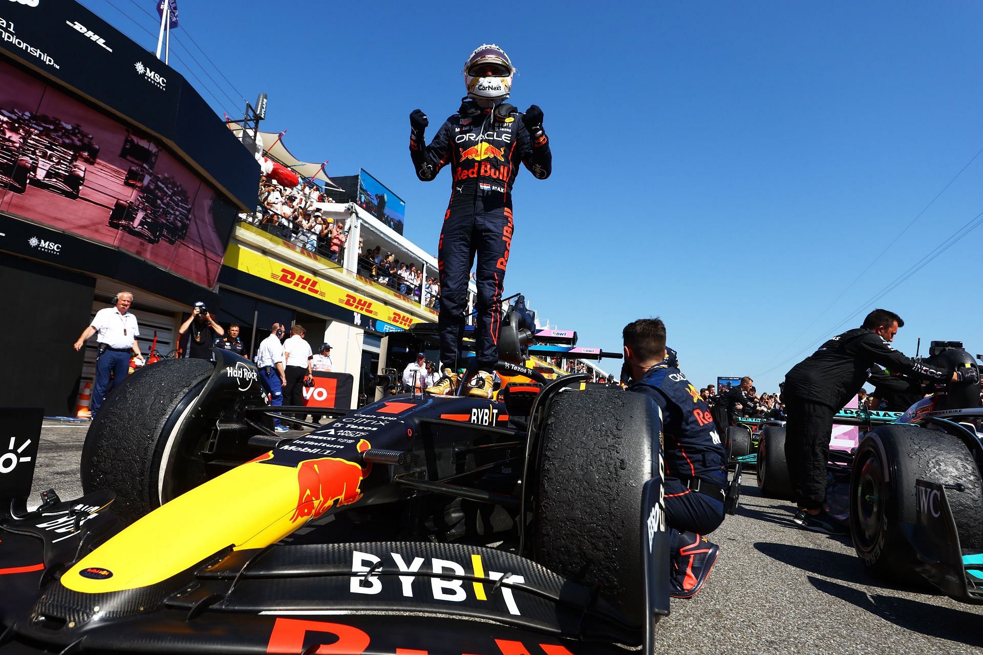 Race winner Max Verstappen celebrates in parc ferm&eacute; during the F1 Grand Prix of France at Circuit Paul Ricard on July 24, 2022, in Le Castellet, France. (Photo by Mark Thompson/Getty Images)