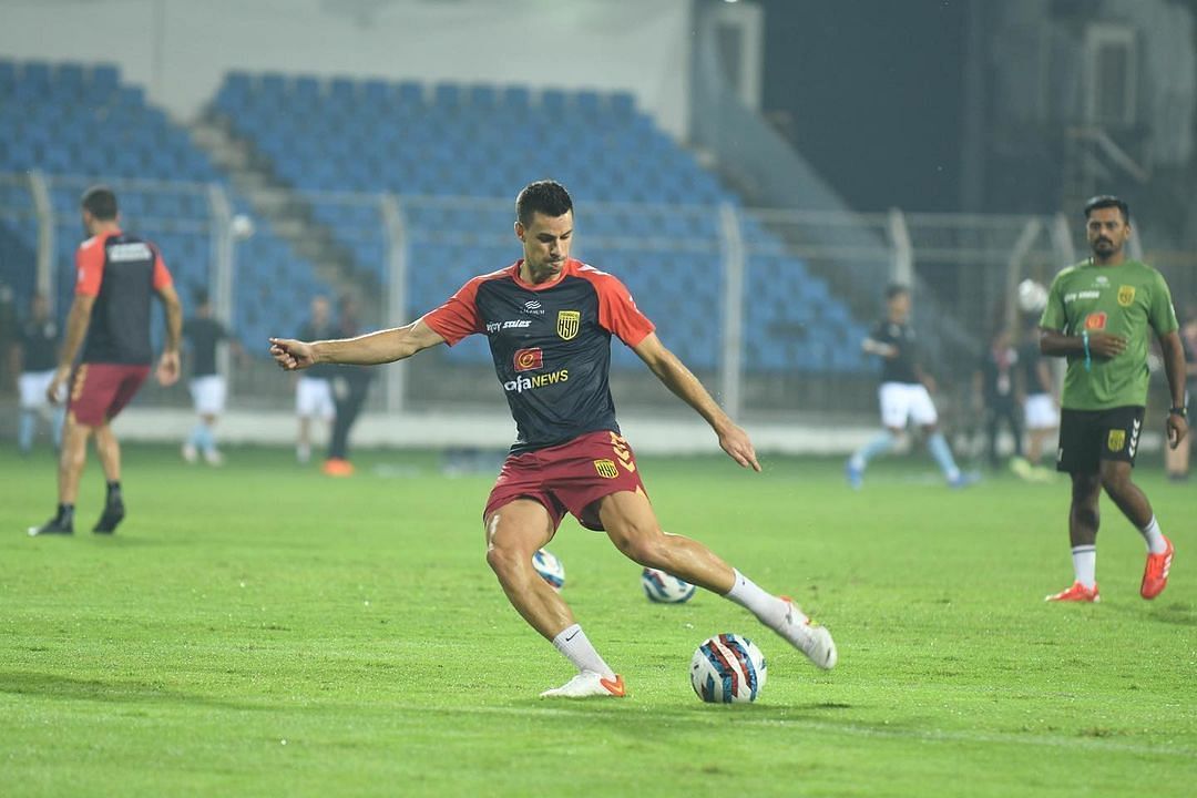 Joel Chianese during a pre-game warm-up session for Hyderabad FC. (Image Courtesy: Joel Chianese Instagram)