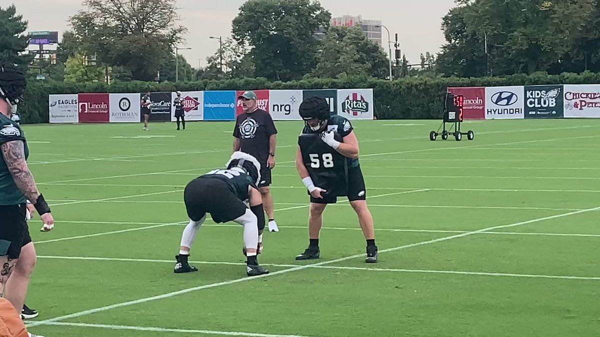 Eagles training camp 2022: Why Jason Kelce wore bubble wrap at practice –  NBC Sports Philadelphia