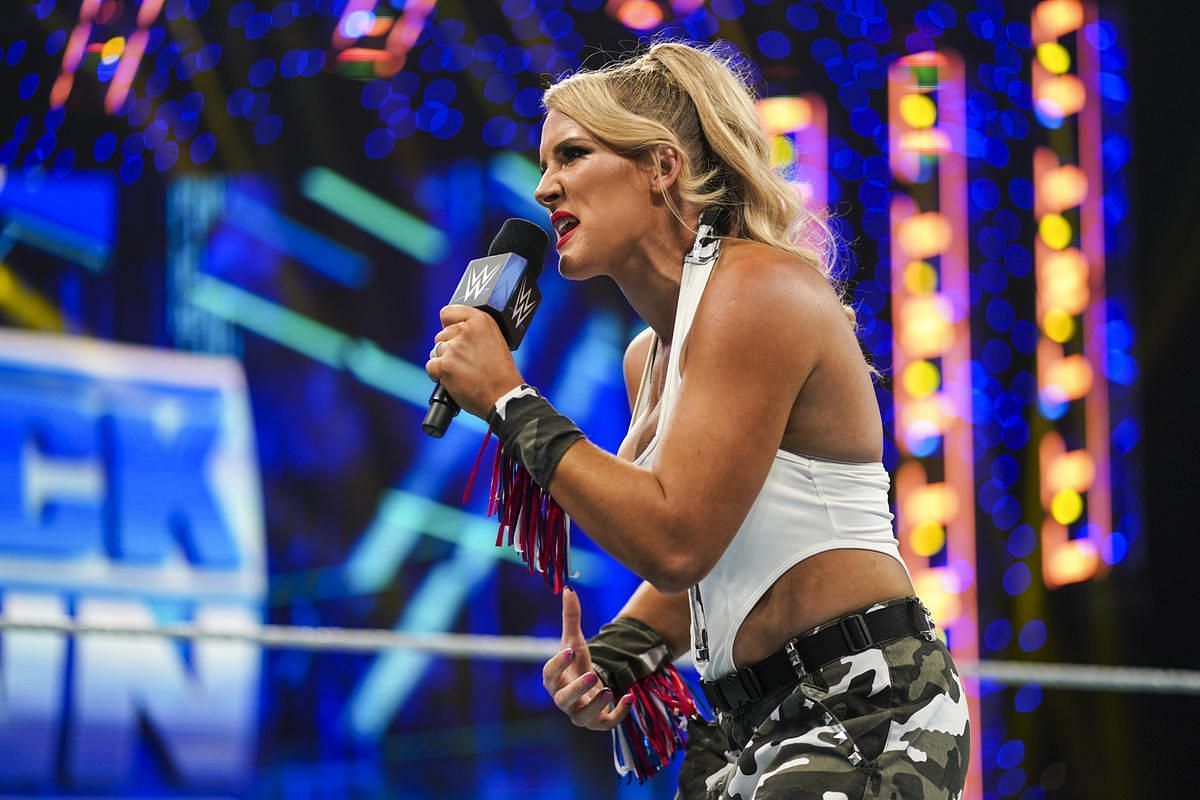 Lacey Evans turned heel on SmackDown recently