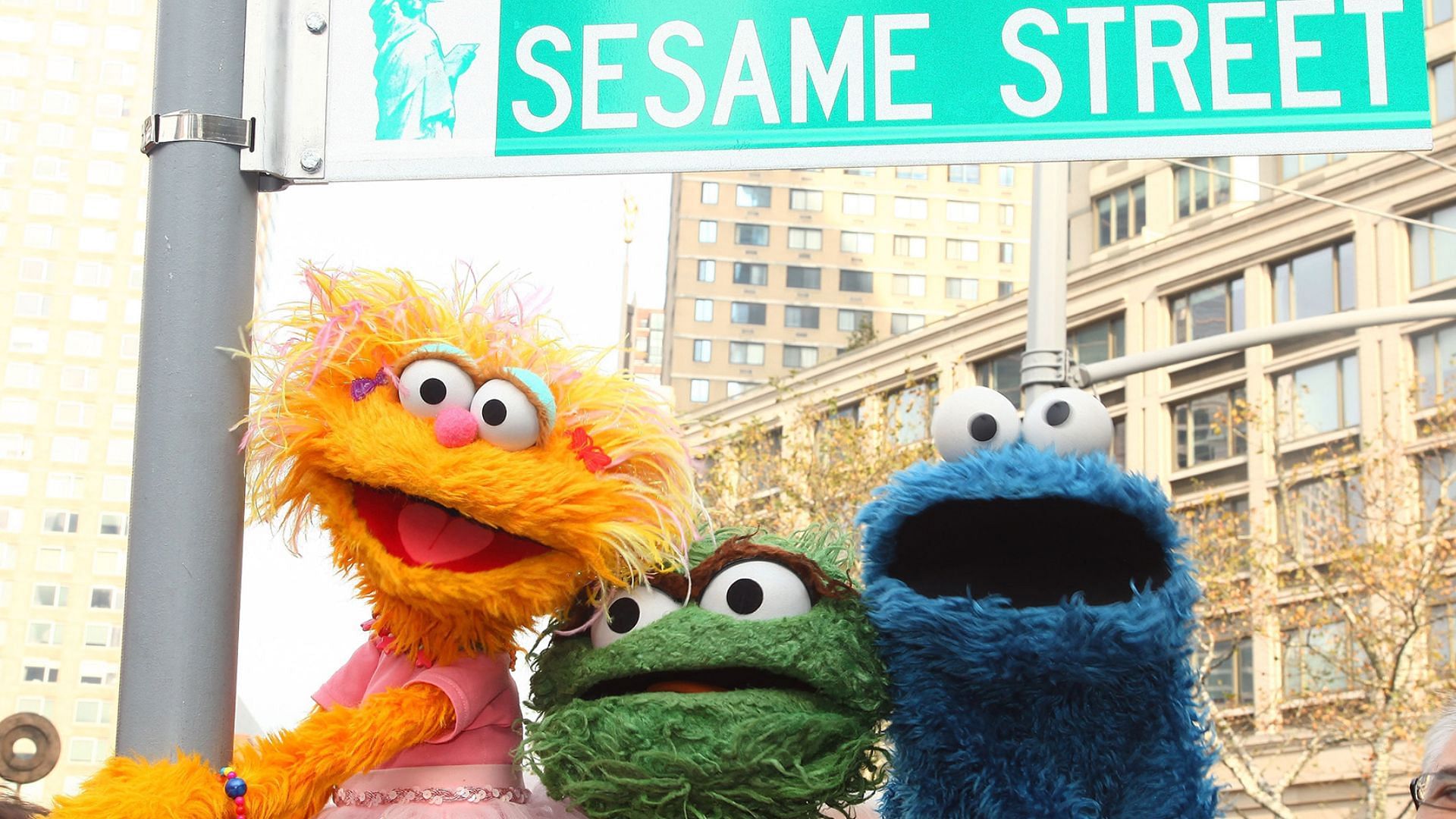 Netizens slam Sesame Street following viral video. (Image via Astrid Stawiarz/Getty Images)
