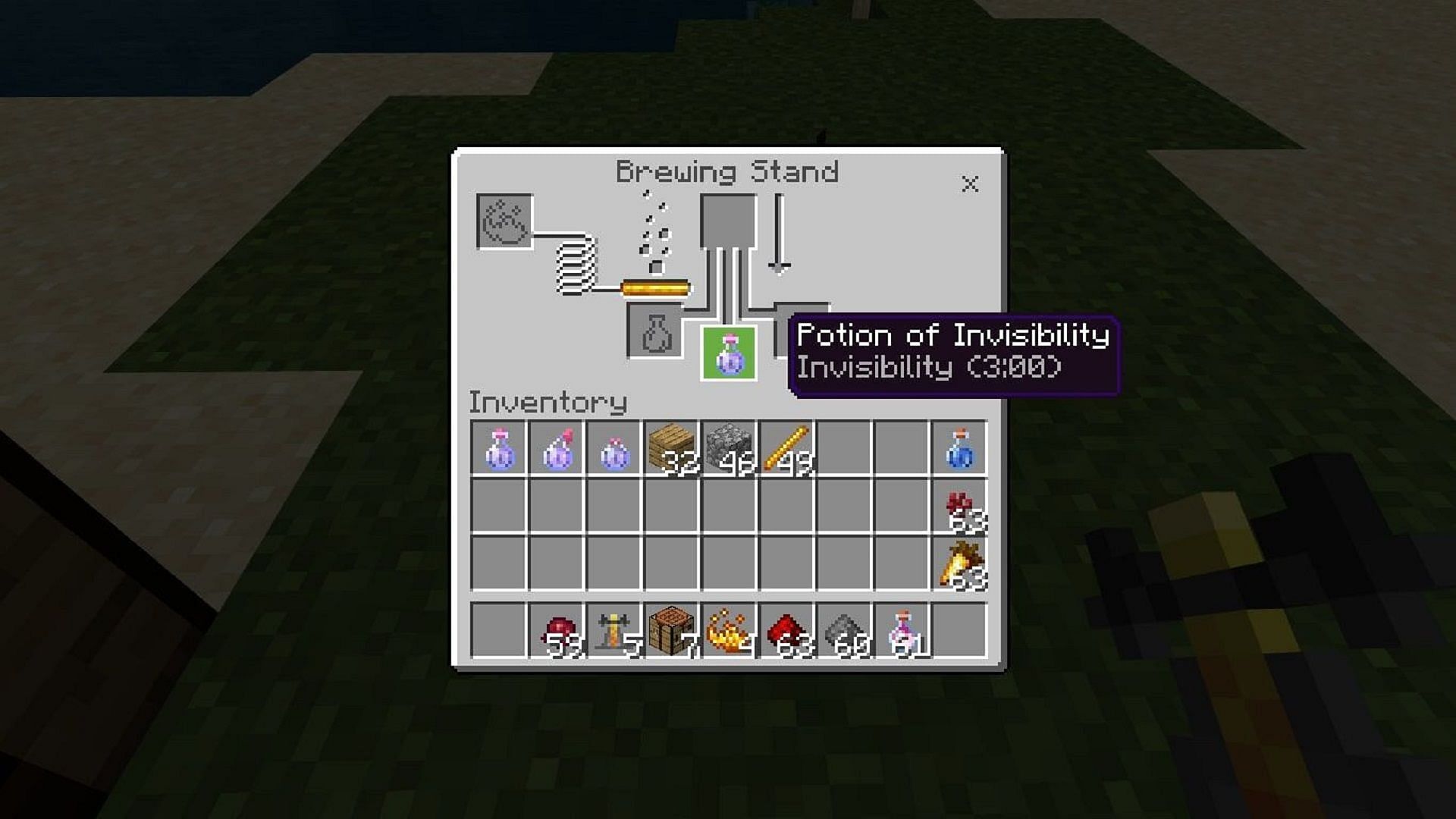 A player brews a potion of invisibility (Image via Mojang)