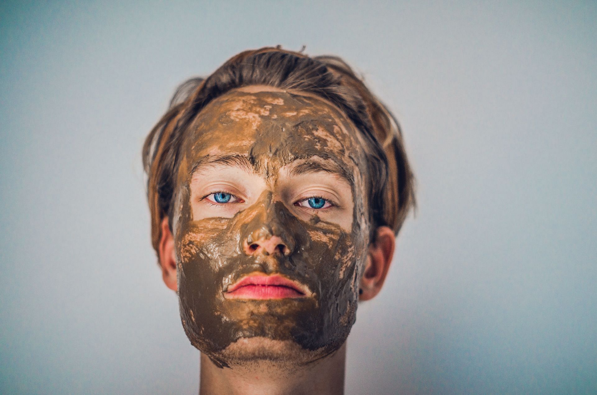 Clay masks are effective for oily skin, dry, combination, and other skin types. (Image via Unsplash/ Isabell Winter)