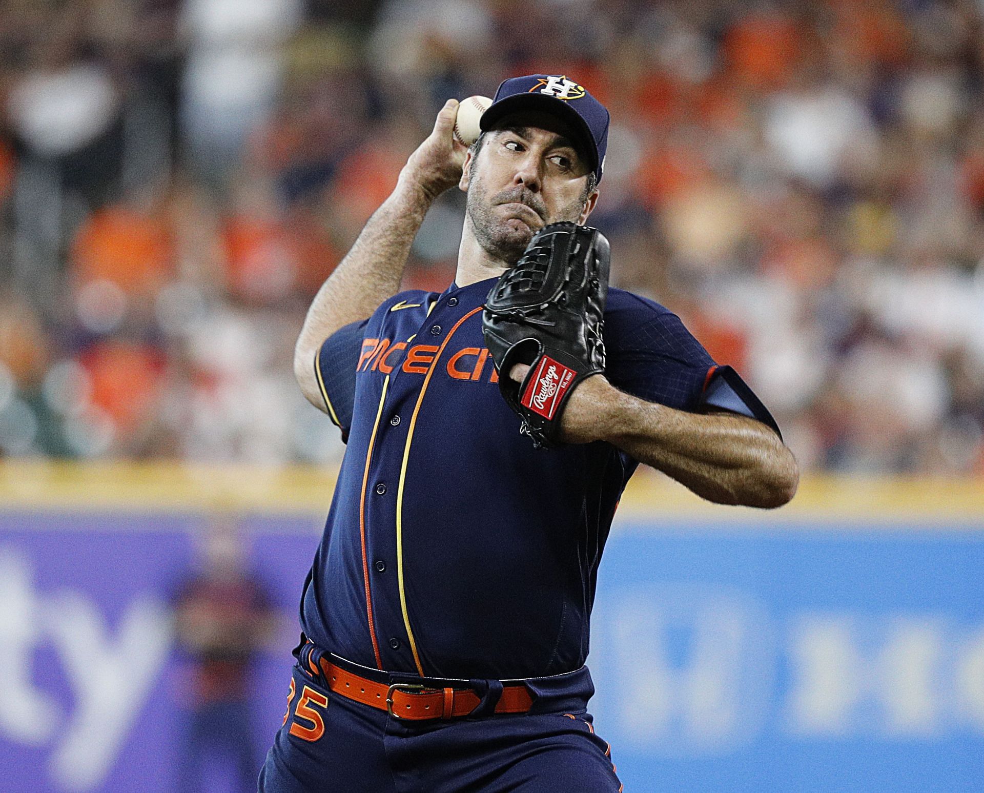 Astros pitcher Justin Verlander placed on 15-day IL