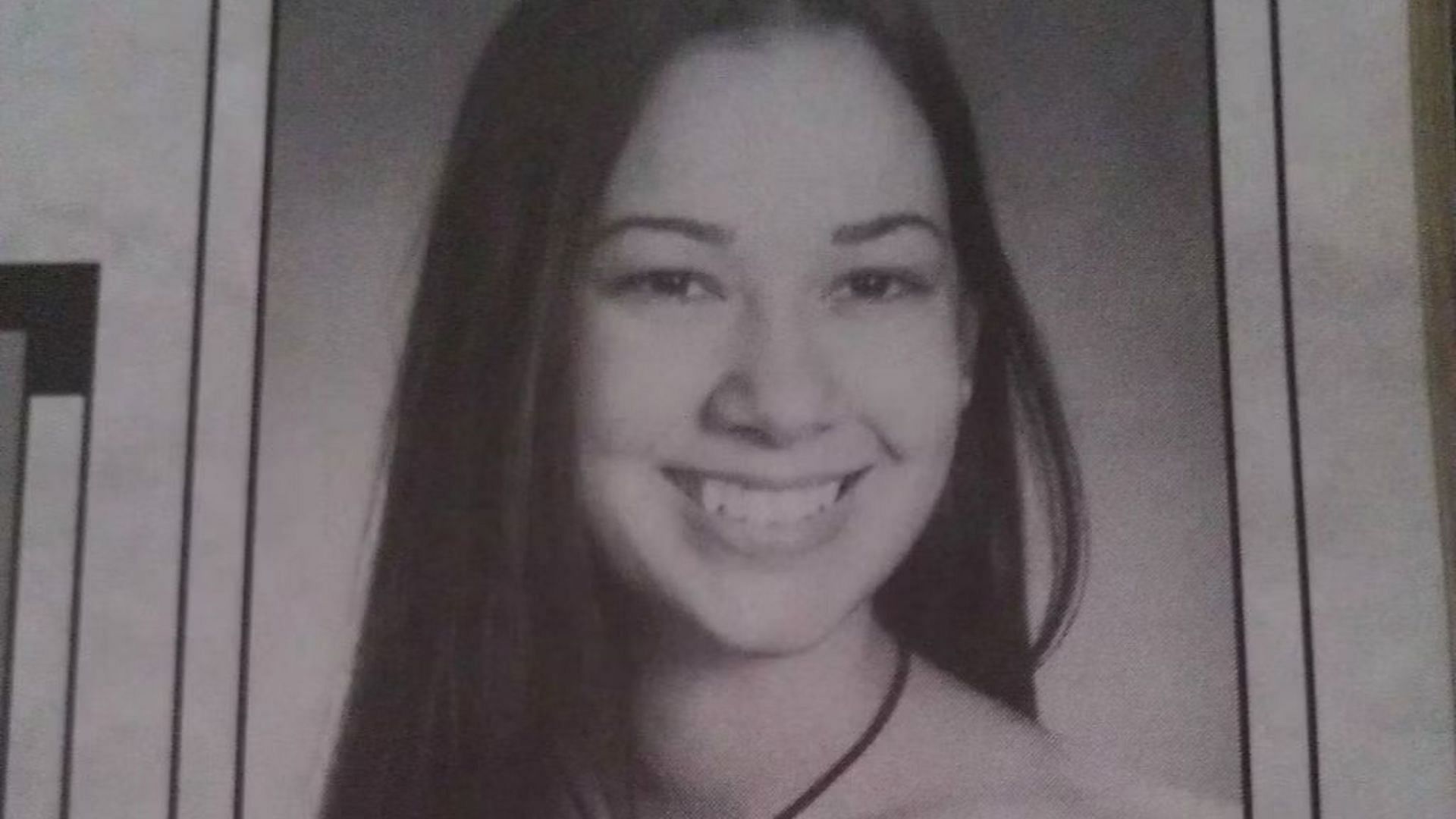 AJ Lee did not date during high school