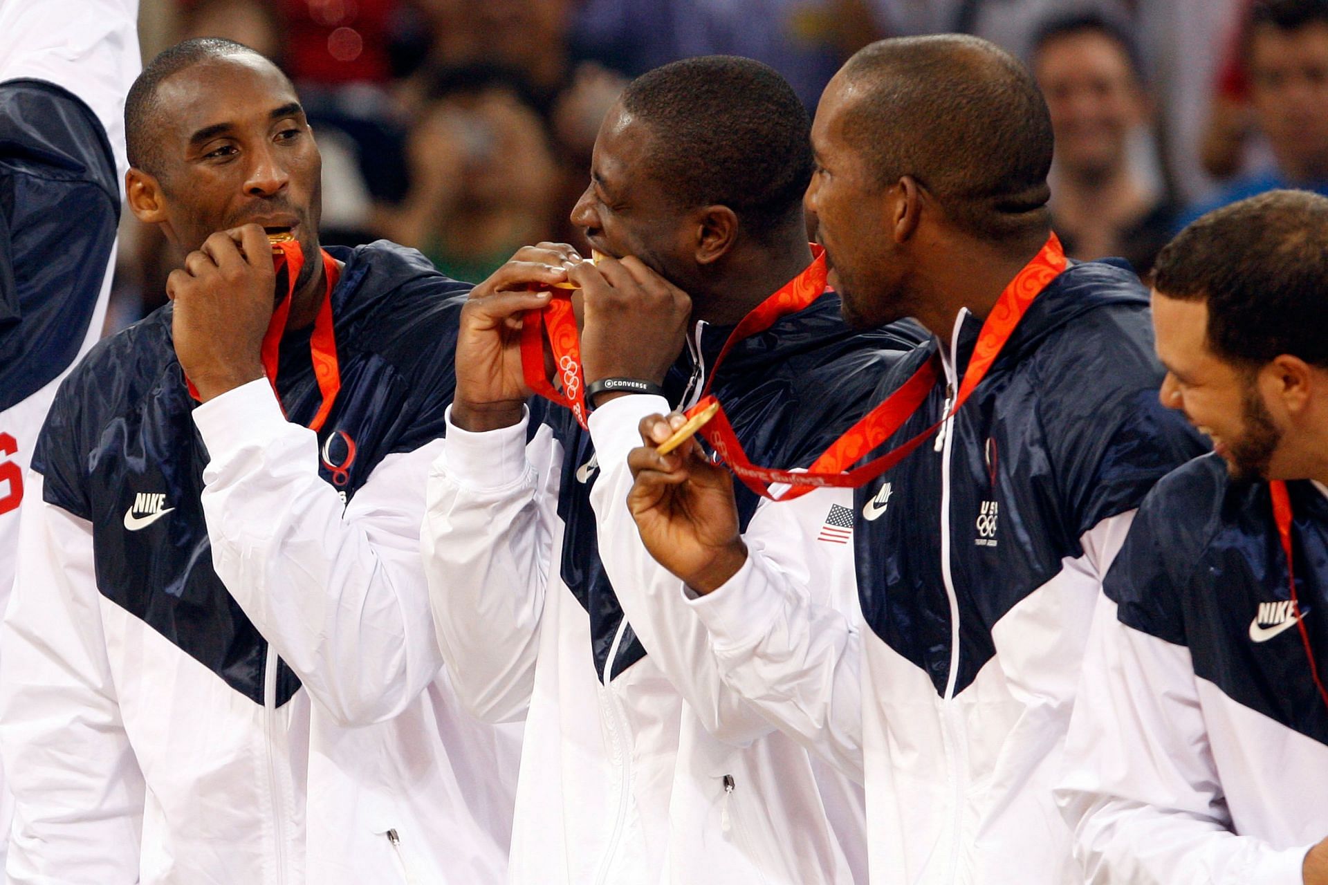 Members of the 2008 U.S. men&#039;s Olympic basketball team