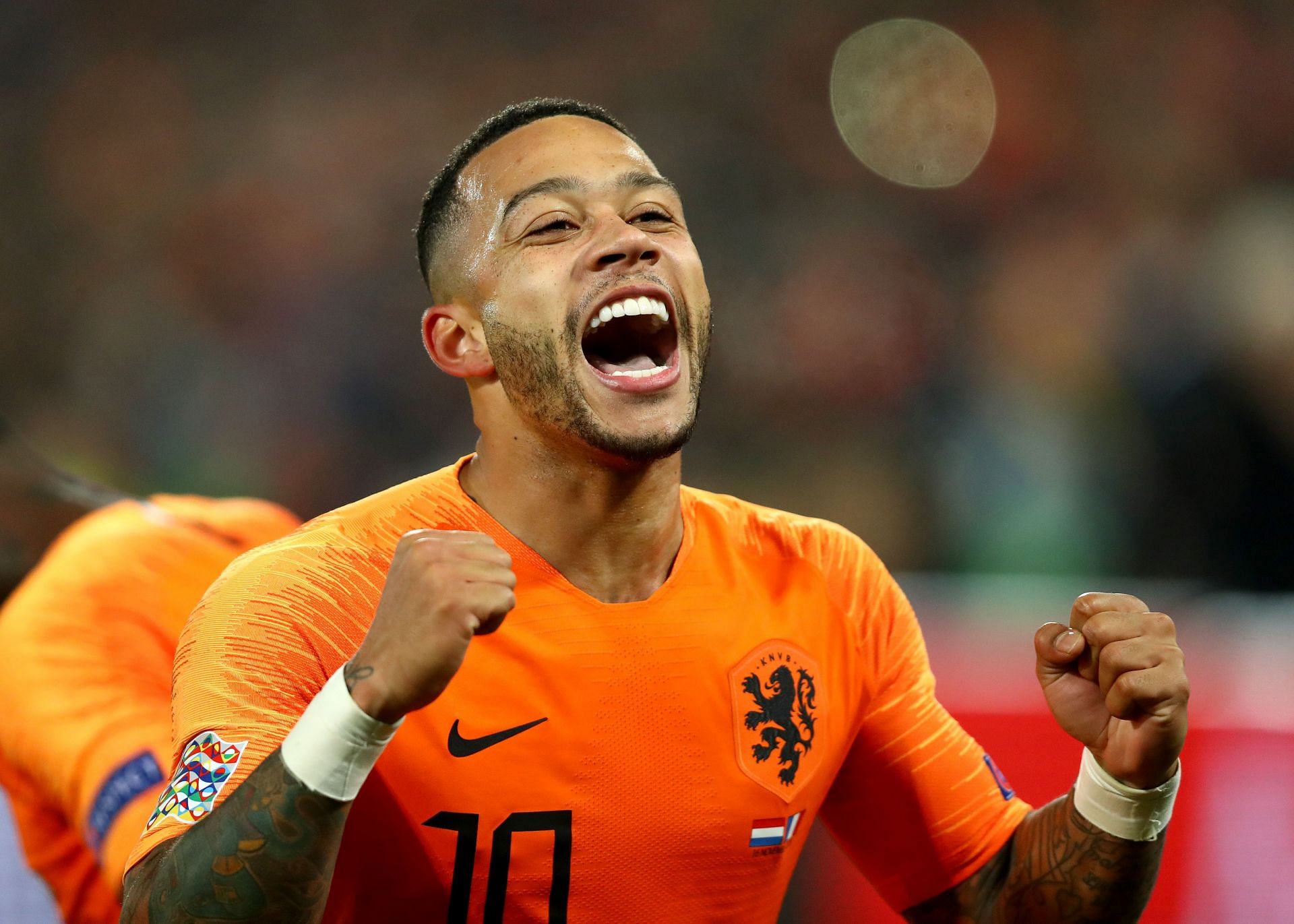 Memphis Depay could leave Barcelona this window