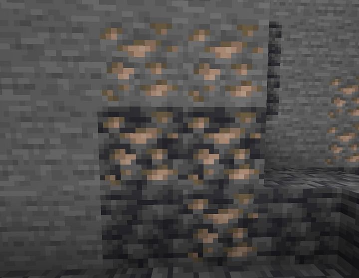 Raw Iron in Minecraft