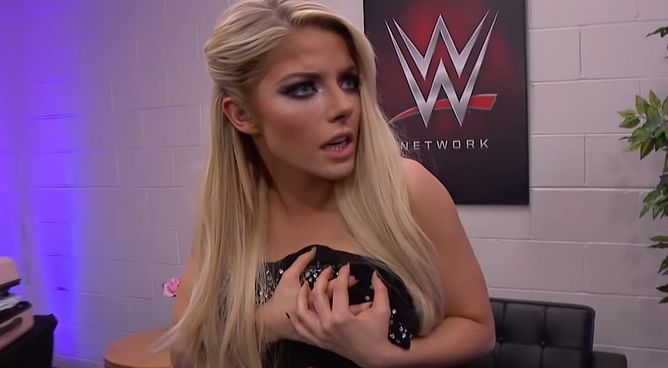 WWE: 3 surprising superstars who experienced at least one wardrobe malfunction