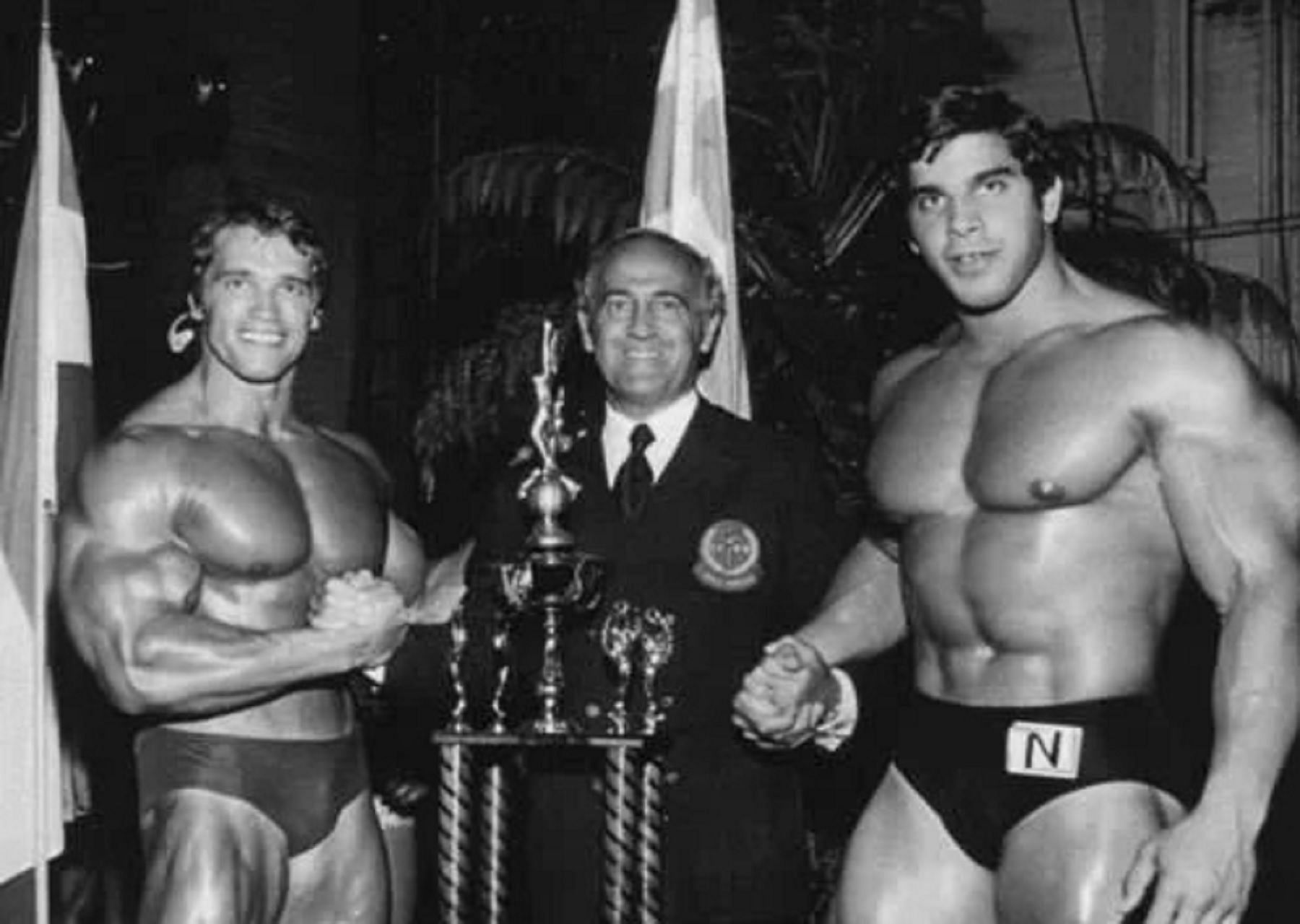 Schwarzenegger and Ferrigno (Image via Twitter)