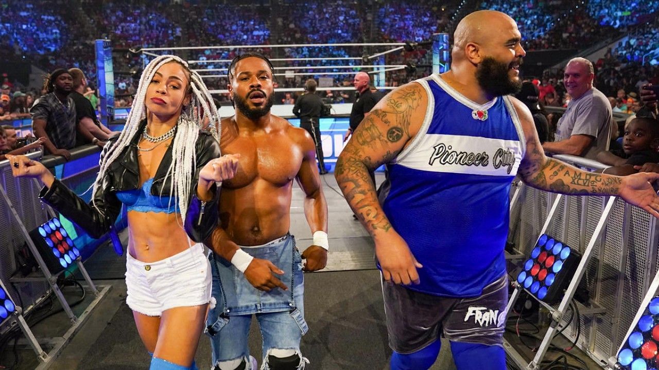 बी-फैब, एशांटे एडोनिस और टॉप डोला की इस हफ्ते SmackDown के जरिए WWE में वापसी हो चुकी है
