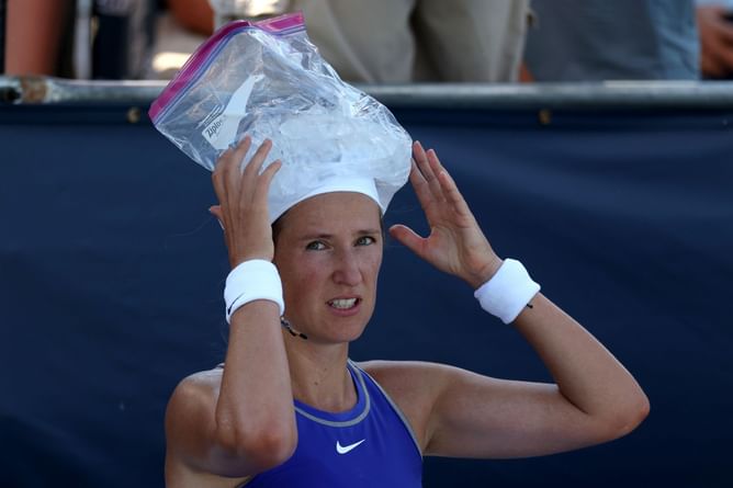 "Unfortunately have to withdraw from the Canadian Open due to my visa not being approved" - Victoria Azarenka
