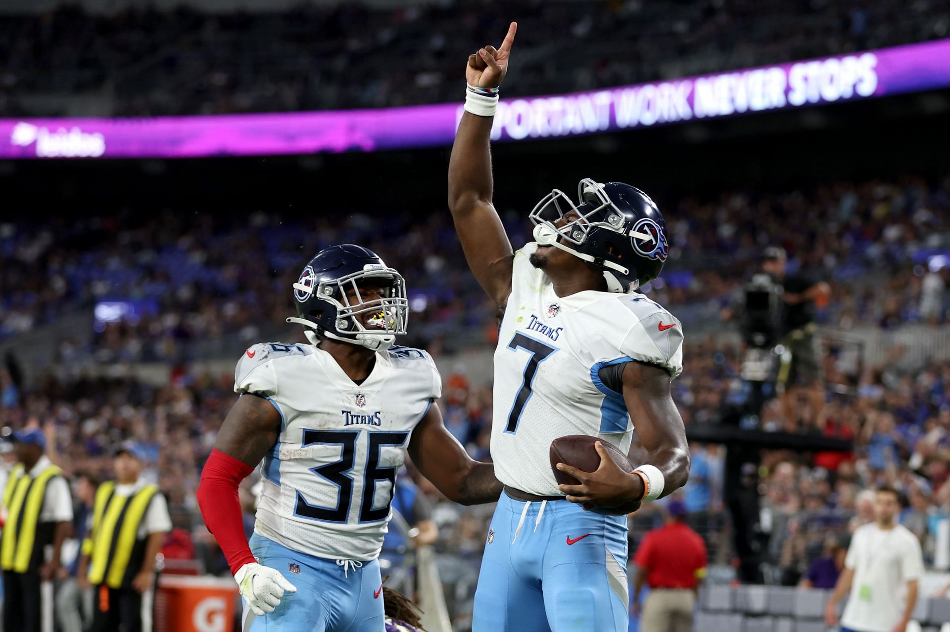 Tennessee Titans v Baltimore Ravens